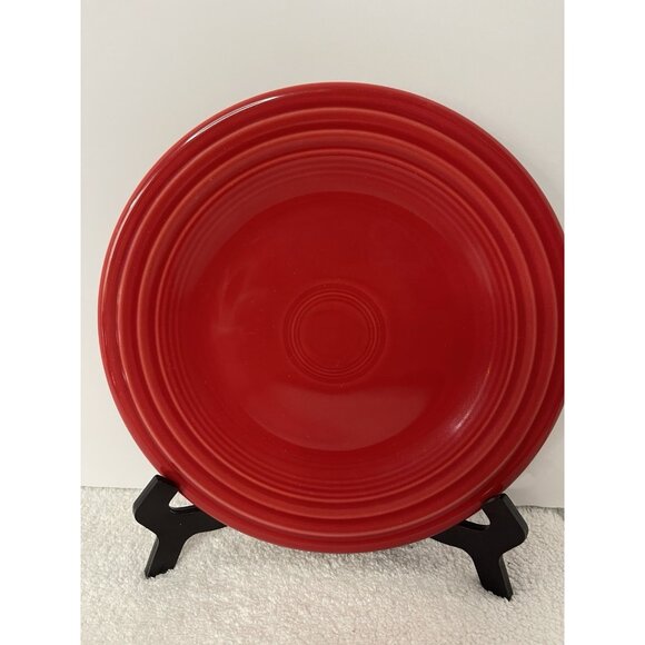 FIESTA  9 Inch Luncheon Plate SCARLETT RED Homer Laughlin China Fiestaware - Picture 1 of 3